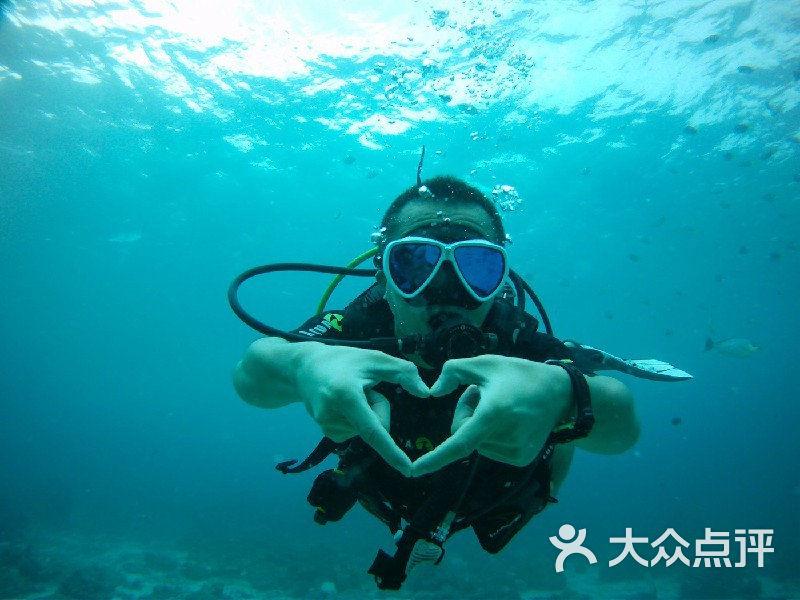 逃出诡异的塔楼